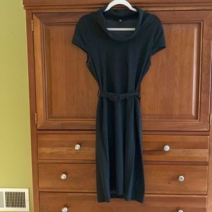 Short sleeve belted stretch dress